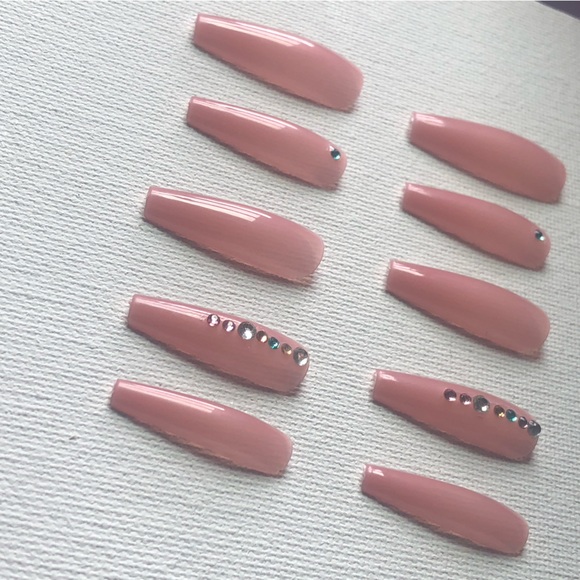 Nude pink rhinestone press on nails - Picture 2 of 3